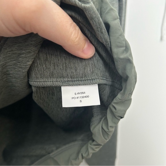 Vuori Sunday Element Hoodie in Kashmir Heather - Picture 3 of 8